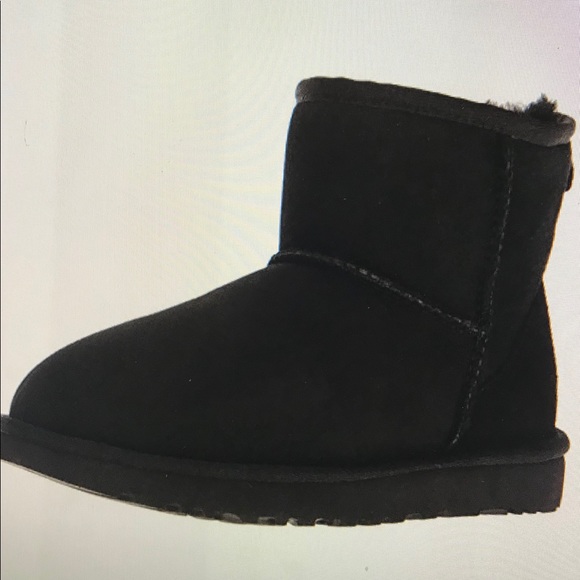 UGG women’s classic mini ll in black - Picture 4 of 8